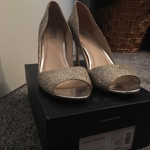 Cole Haan gold/silver pump